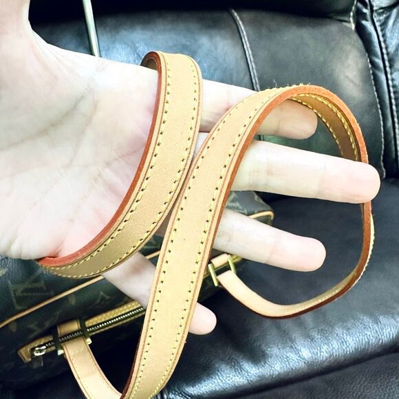 Brand New Louis Vuitton Cite MM - Picture 2 of 16